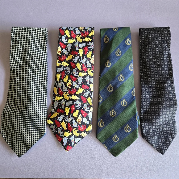 Bundle of 4 Vintage 100% Silk Men's Tie Italian and‎ Angentinian Preppy Classic - Picture 1 of 9